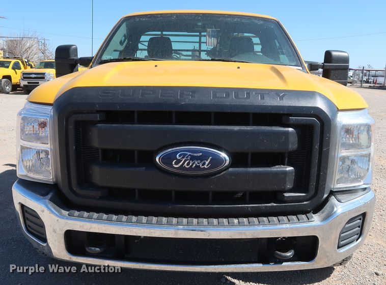 image for item IY9135 2014 Ford F350 Super Duty  utility bed pickup truck