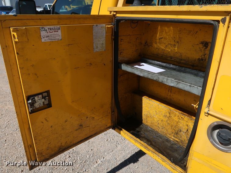 image for item IY9135 2014 Ford F350 Super Duty  utility bed pickup truck