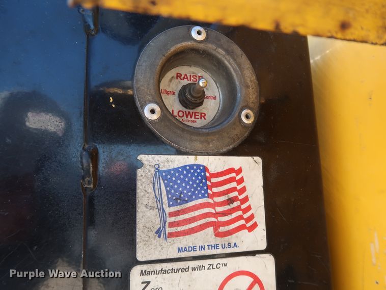 image for item IY9135 2014 Ford F350 Super Duty  utility bed pickup truck