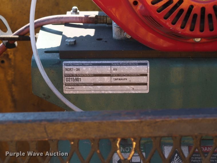 image for item IY9135 2014 Ford F350 Super Duty  utility bed pickup truck