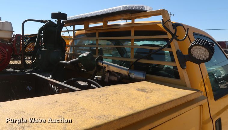 image for item IY9135 2014 Ford F350 Super Duty  utility bed pickup truck