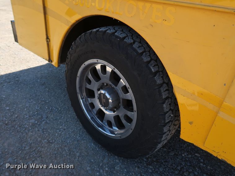 image for item IY9135 2014 Ford F350 Super Duty  utility bed pickup truck