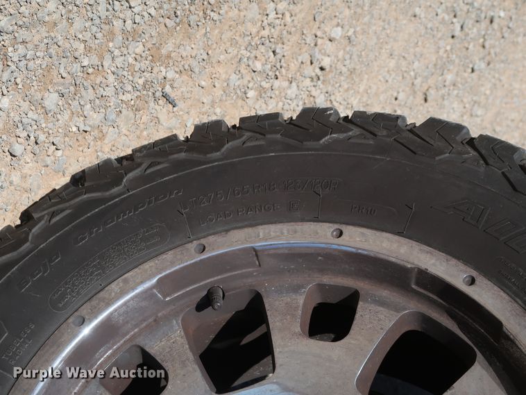 image for item IY9135 2014 Ford F350 Super Duty  utility bed pickup truck