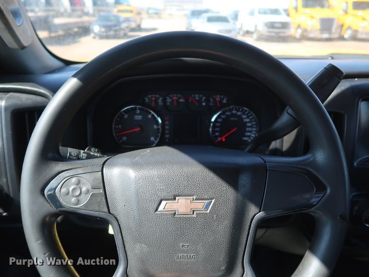 image for item IY9137 2015 Chevrolet Silverado 3500HD  utility bed pickup truck