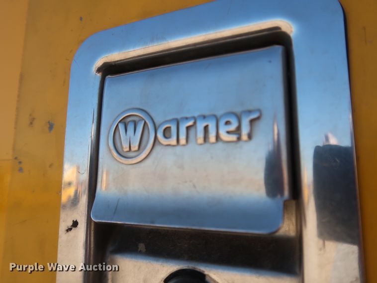 image for item IY9137 2015 Chevrolet Silverado 3500HD  utility bed pickup truck