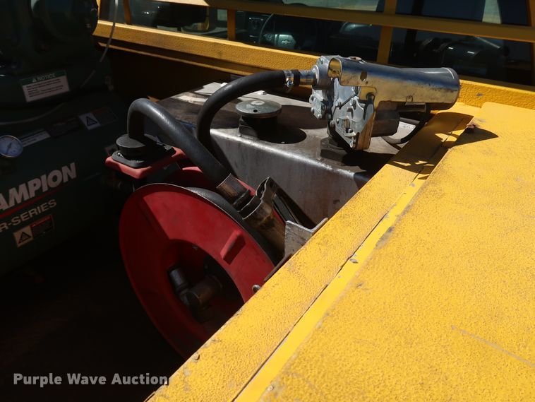 image for item IY9137 2015 Chevrolet Silverado 3500HD  utility bed pickup truck