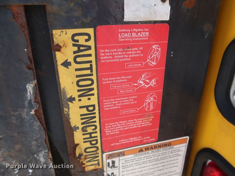 image for item IY9141 2016 Ford F350 Super Duty  utility bed pickup truck