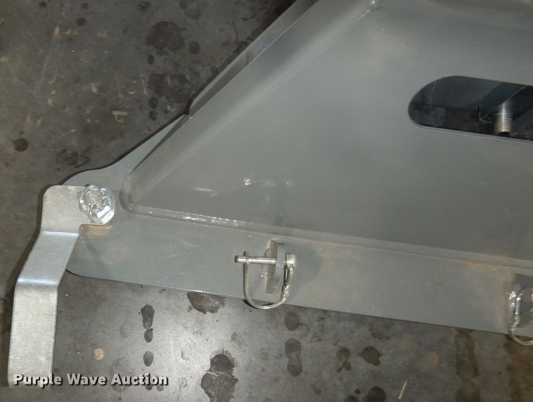 image for item JE9573 B&W Companion RVB3700  fifth wheel hitch