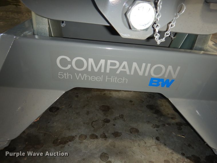 image for item JE9573 B&W Companion RVB3700  fifth wheel hitch