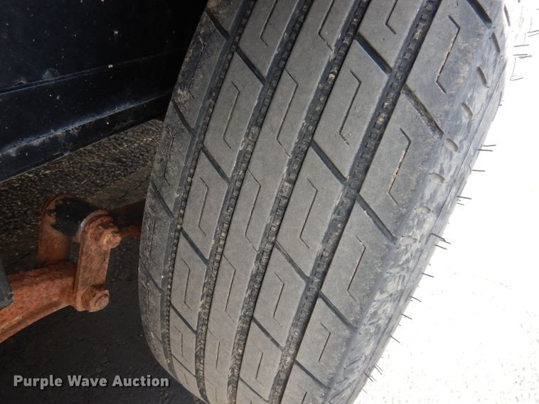 image for item JE9574 2018 Diamond C  car trailer