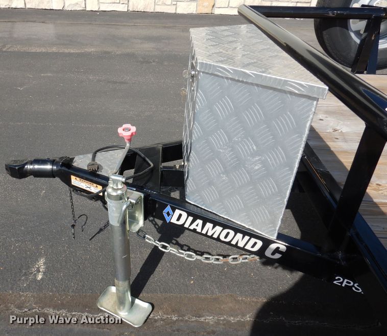 image for item JE9576 2018 Diamond C  utility trailer