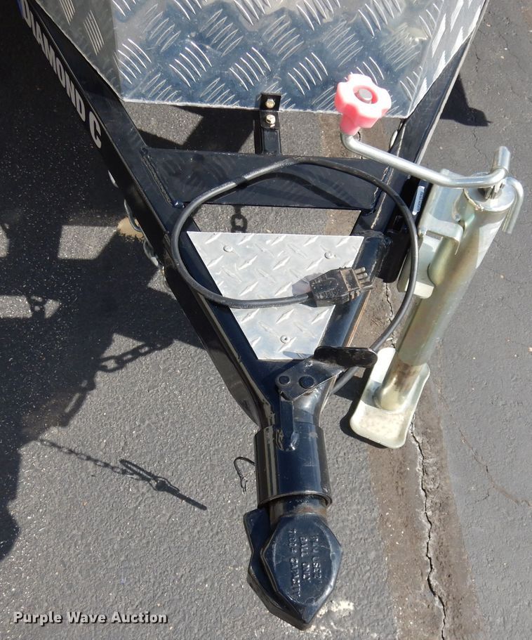 image for item JE9576 2018 Diamond C  utility trailer