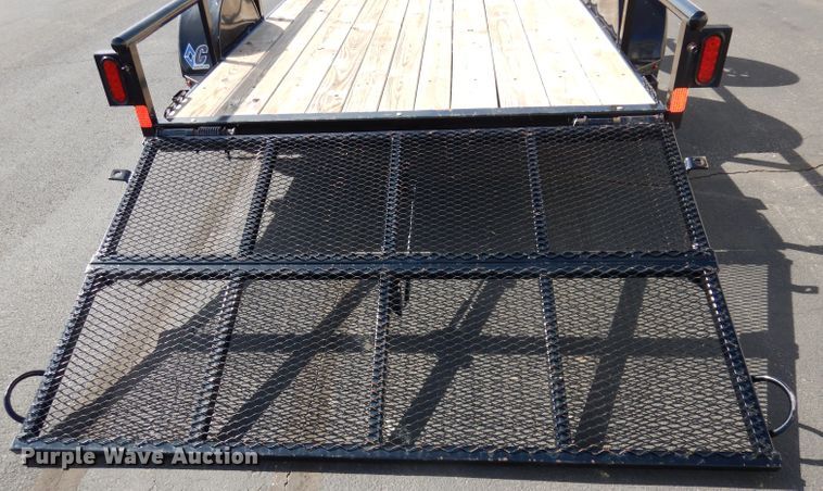 image for item JE9576 2018 Diamond C  utility trailer