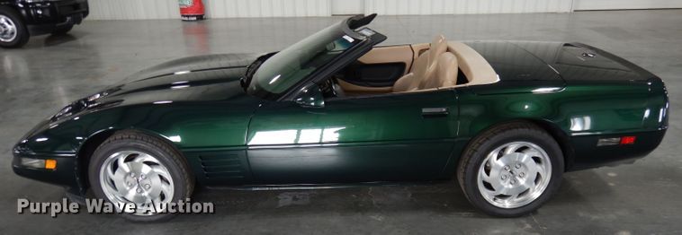 image for item JE9616 1994 Chevrolet Corvette 2LT  convertible