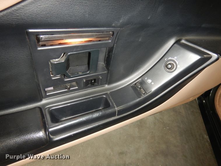 image for item JE9616 1994 Chevrolet Corvette 2LT  convertible