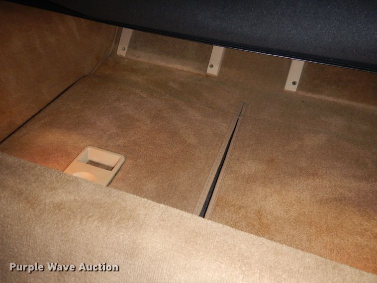 image for item JE9616 1994 Chevrolet Corvette 2LT  convertible