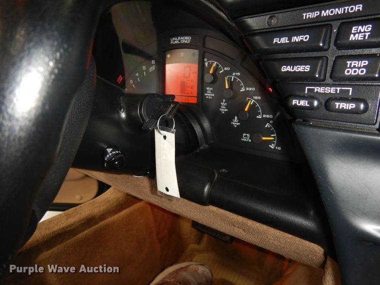 image for item JE9616 1994 Chevrolet Corvette 2LT  convertible