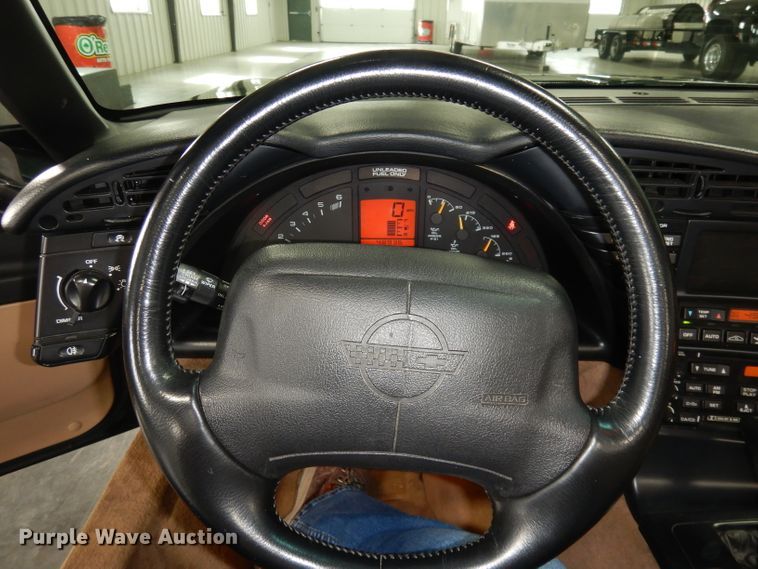 image for item JE9616 1994 Chevrolet Corvette 2LT  convertible