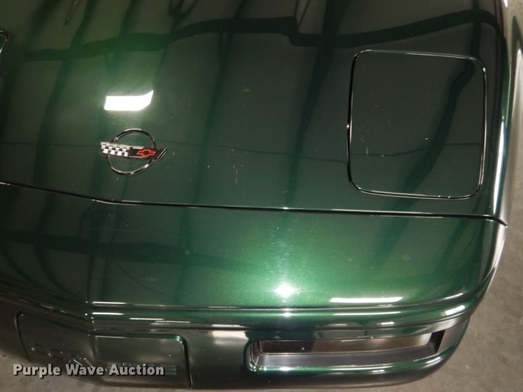 image for item JE9616 1994 Chevrolet Corvette 2LT  convertible