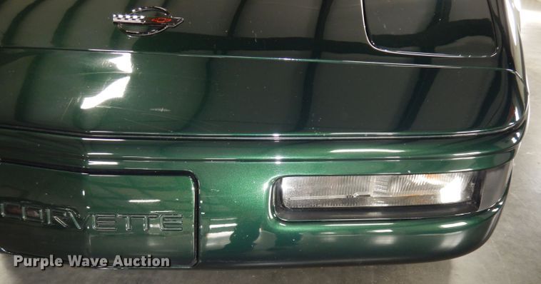 image for item JE9616 1994 Chevrolet Corvette 2LT  convertible