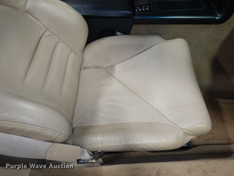 image for item JE9616 1994 Chevrolet Corvette 2LT  convertible