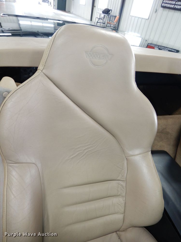 image for item JE9616 1994 Chevrolet Corvette 2LT  convertible