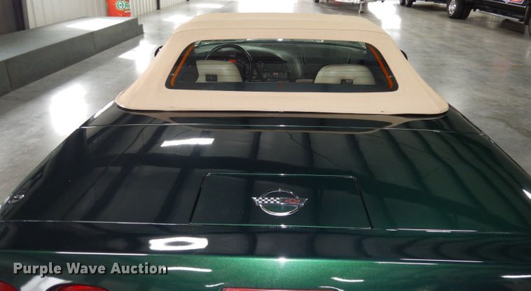 image for item JE9616 1994 Chevrolet Corvette 2LT  convertible