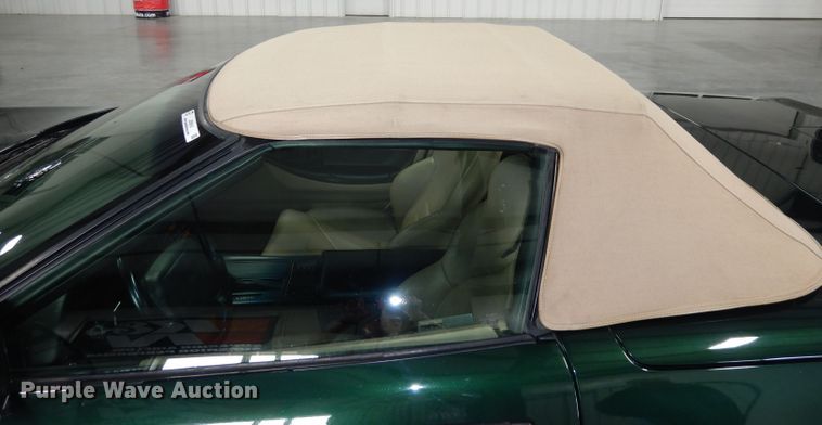 image for item JE9616 1994 Chevrolet Corvette 2LT  convertible