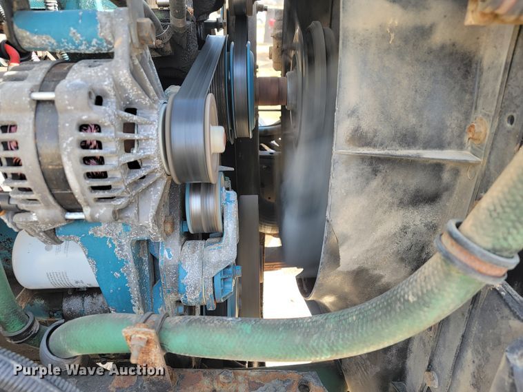 image for item JE9884 1996 International 4900  box truck