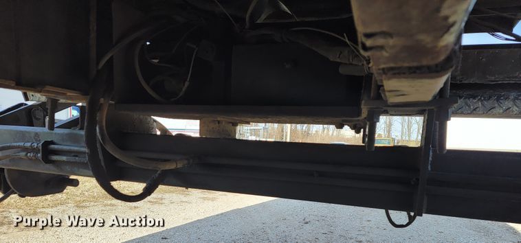 image for item JE9884 1996 International 4900  box truck