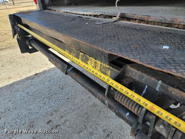 image for item JE9884 1996 International 4900  box truck