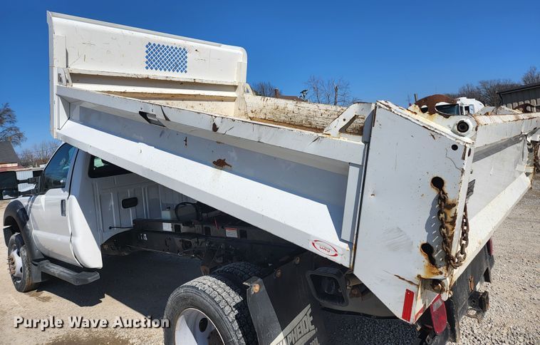 image for item JG9199 2015 Ford F550 Super Duty  dump truck