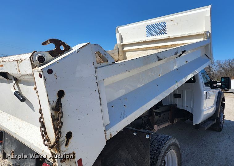 image for item JG9199 2015 Ford F550 Super Duty  dump truck