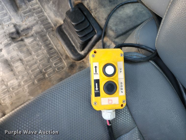 image for item JG9199 2015 Ford F550 Super Duty  dump truck