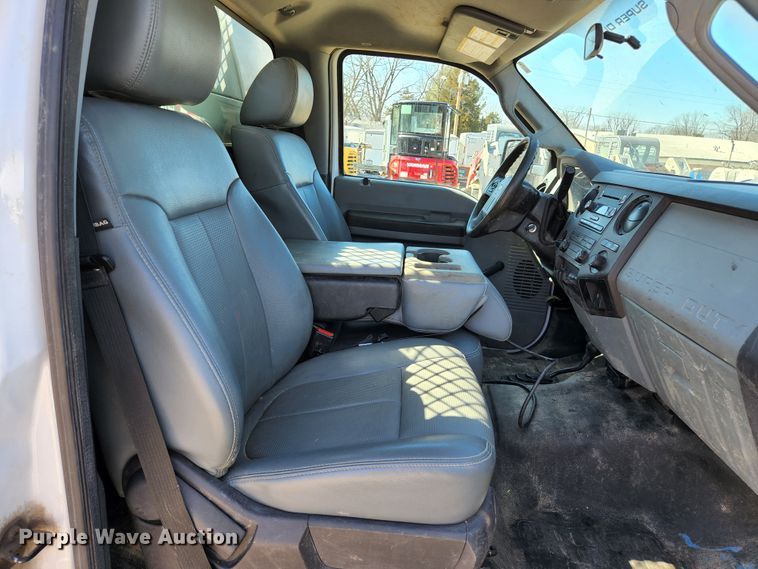 image for item JG9199 2015 Ford F550 Super Duty  dump truck