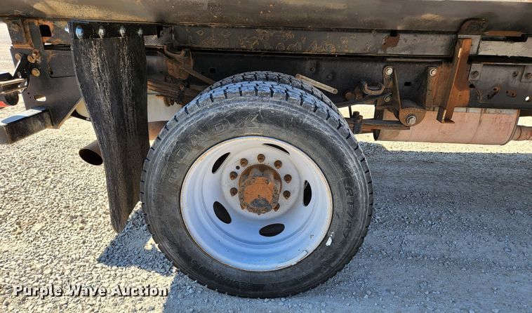 image for item JG9199 2015 Ford F550 Super Duty  dump truck