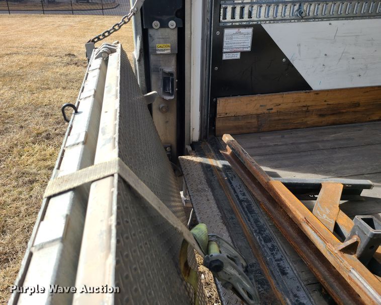 image for item JG9202 Box bed