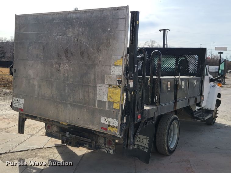 image for item JG9203 2007 Chevrolet C4500  flatbed truck