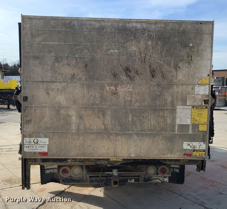 image for item JG9203 2007 Chevrolet C4500  flatbed truck