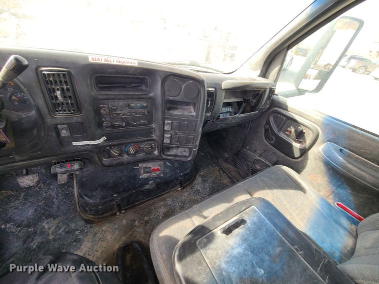 image for item JG9203 2007 Chevrolet C4500  flatbed truck