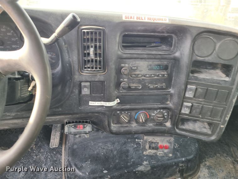 image for item JG9203 2007 Chevrolet C4500  flatbed truck