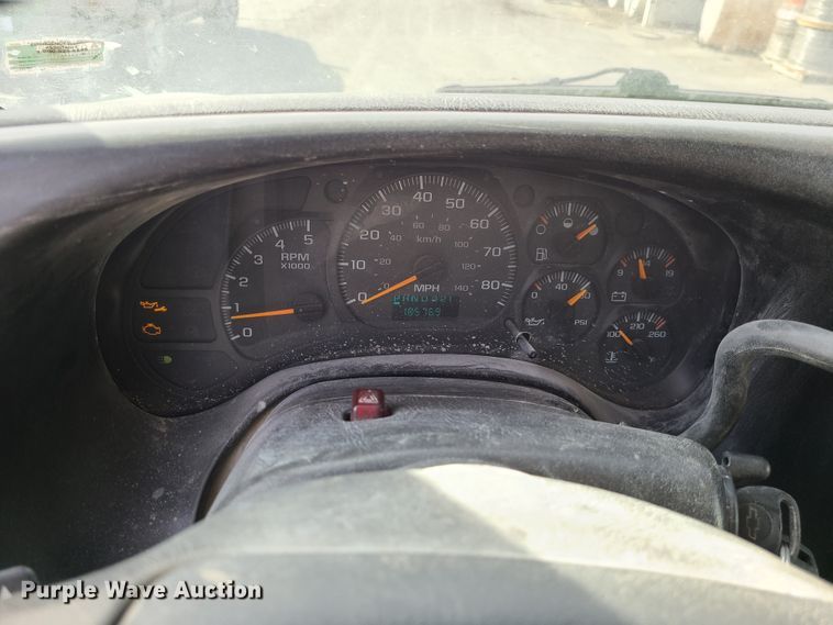 image for item JG9203 2007 Chevrolet C4500  flatbed truck