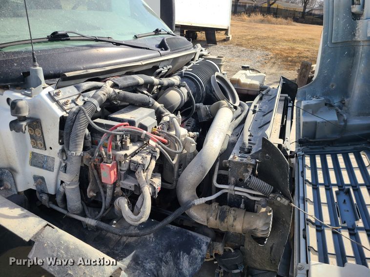 image for item JG9203 2007 Chevrolet C4500  flatbed truck