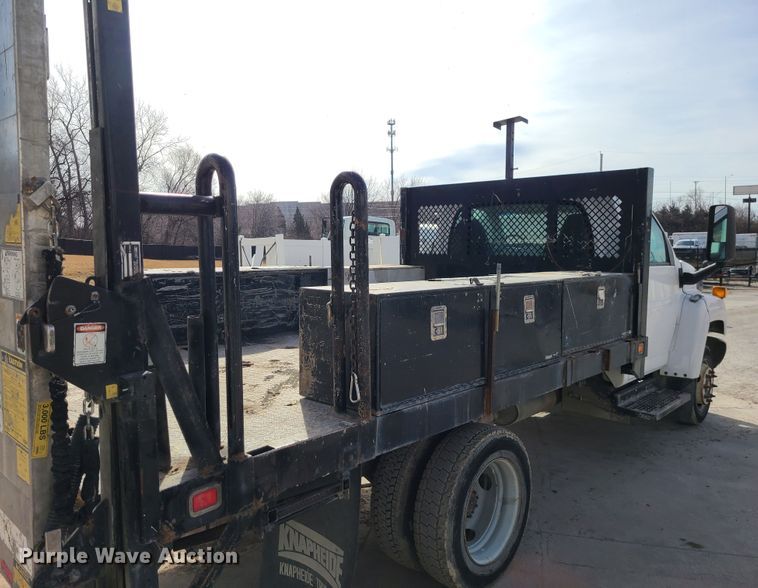 image for item JG9203 2007 Chevrolet C4500  flatbed truck