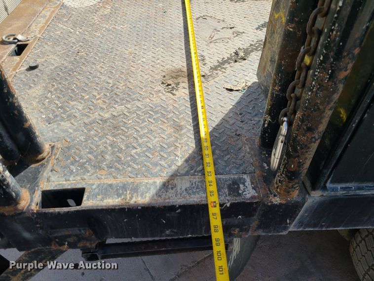 image for item JG9203 2007 Chevrolet C4500  flatbed truck