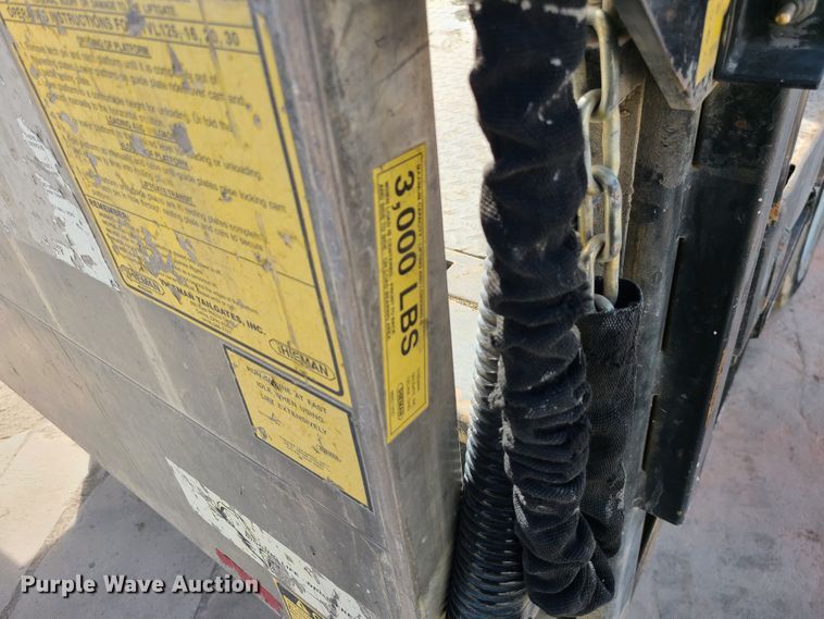 image for item JG9203 2007 Chevrolet C4500  flatbed truck