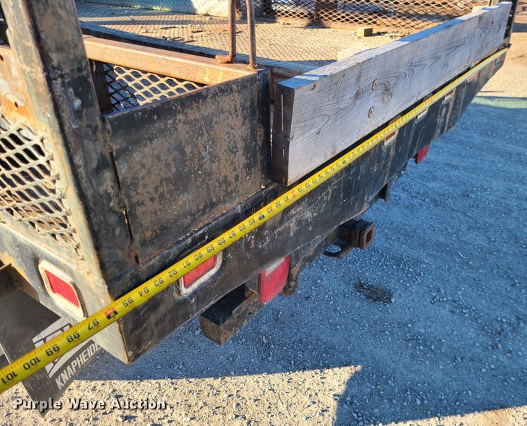 image for item JG9262 2002 Ford F550 Super Duty XL  flatbed truck