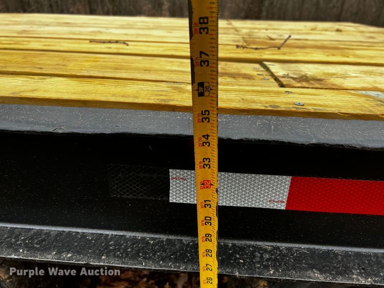 image for item JH9387 1992 Belshe T24  utility trailer