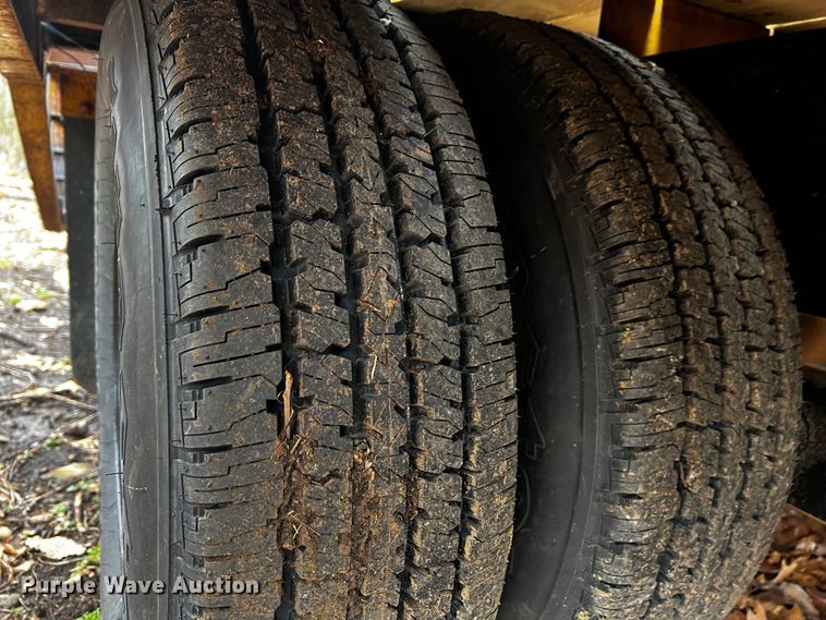 image for item JH9387 1992 Belshe T24  utility trailer