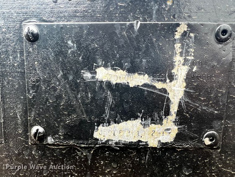 image for item JH9387 1992 Belshe T24  utility trailer